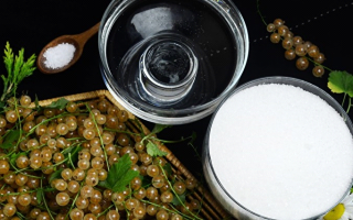 Ribes bianco: proprietà utili e controindicazioni