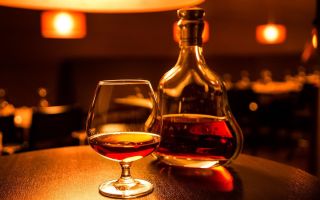 Hvorfor er cognac nyttig og skadelig?