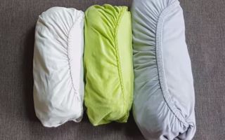 Cómo doblar una sábana con una banda elástica: compacta y hermosa