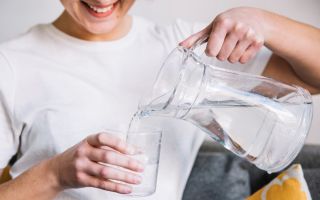 Miksi vesi on hyödyllistä keholle, kumpi on parempi juoda