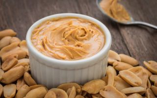 Warum ist Erdnussbutter nützlich, Zusammensetzung und Kaloriengehalt