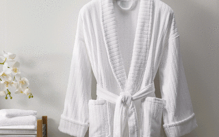 เสื้อคลุมอาบน้ำ: วิธีซักผ้าเทอร์รี่ผ้าไหมผ้าฝ้ายและไมโครไฟเบอร์