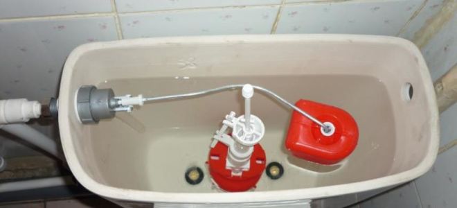 Warum gibt es Kondenswasser in der Toilette: Gründe, warum es draußen nass ist, was zu tun ist, um Schwitzen zu vermeiden