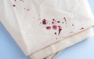 How to remove blood from bedding
