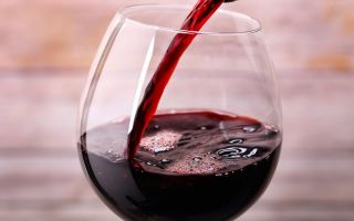 Prečo je červené víno užitočné, vlastnosti, zloženie a obsah kalórií?